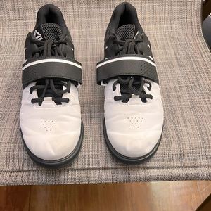 Reebok Men's Lifter Pr Cross-Trainer Shoe size9.5